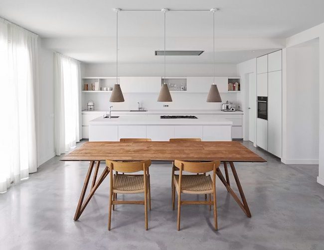Durable Polyurethane Wood Coating and Furniture Hardener